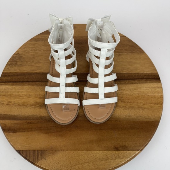 New Big Kids Yoki Chantal White Faux Leather Bow Gladiator Sandals Size 4 Y NWOB - Picture 4 of 8